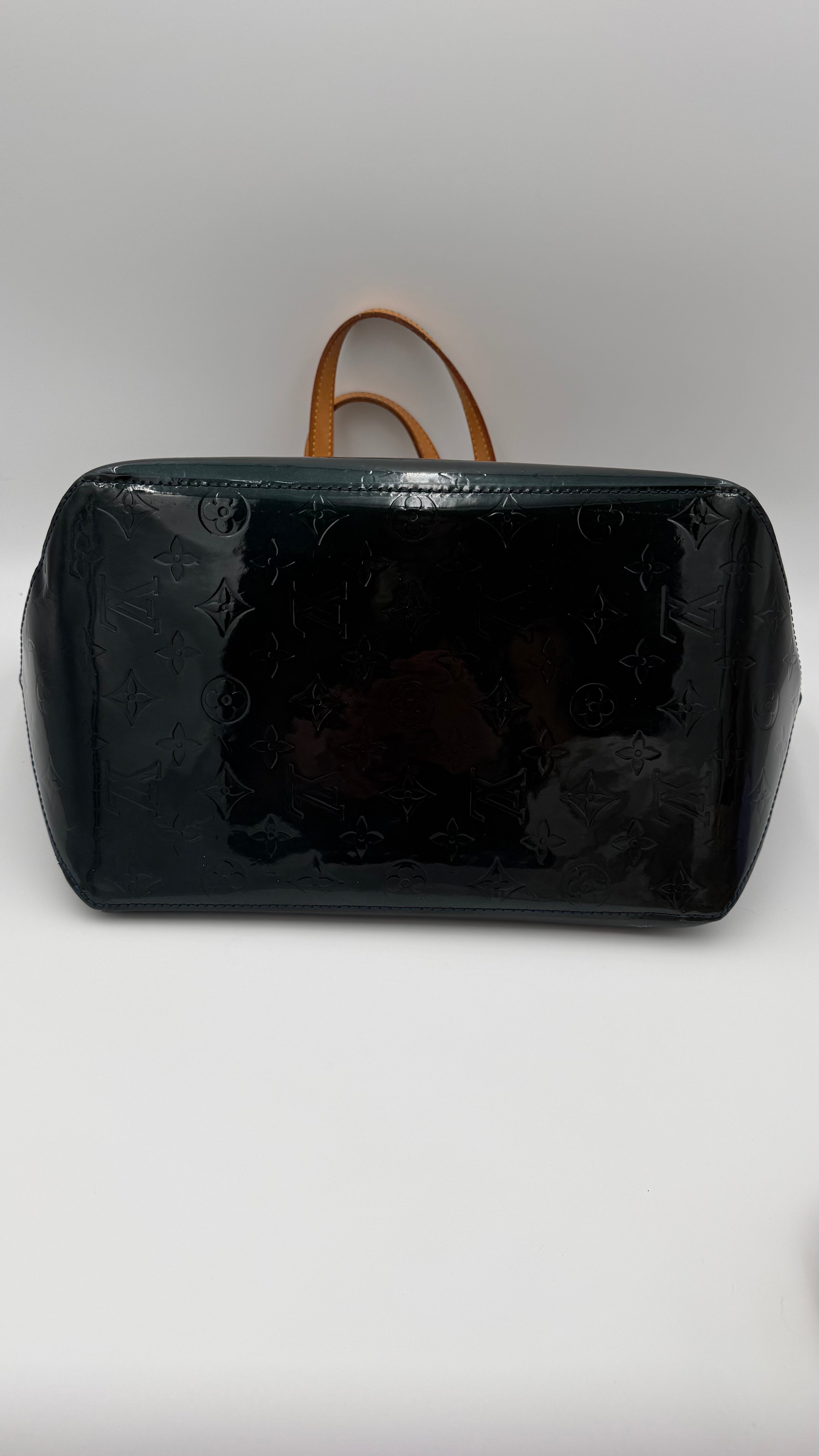Louis Vuitton Vernis Bellevue Tote – Dark Green (Good Pre-Owned)